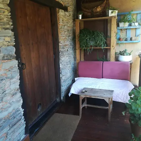 3 Negrillas * Toral de Merayo