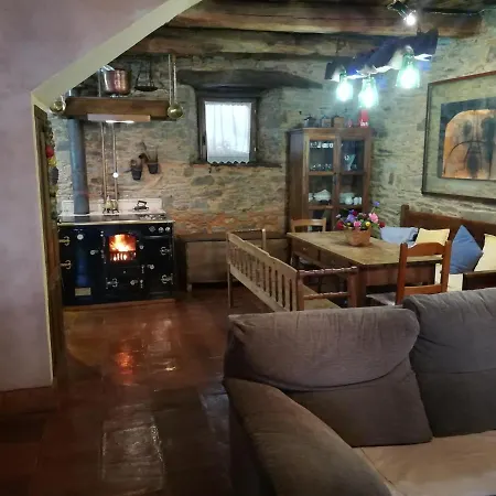 3 Negrillas Country house *