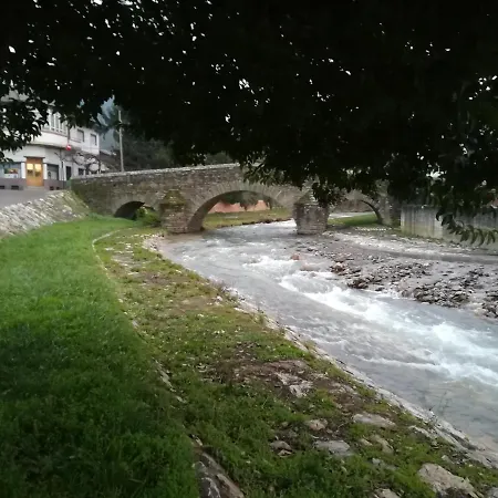 3 Negrillas Toral de Merayo