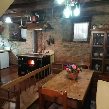 3 Negrillas Toral de Merayo